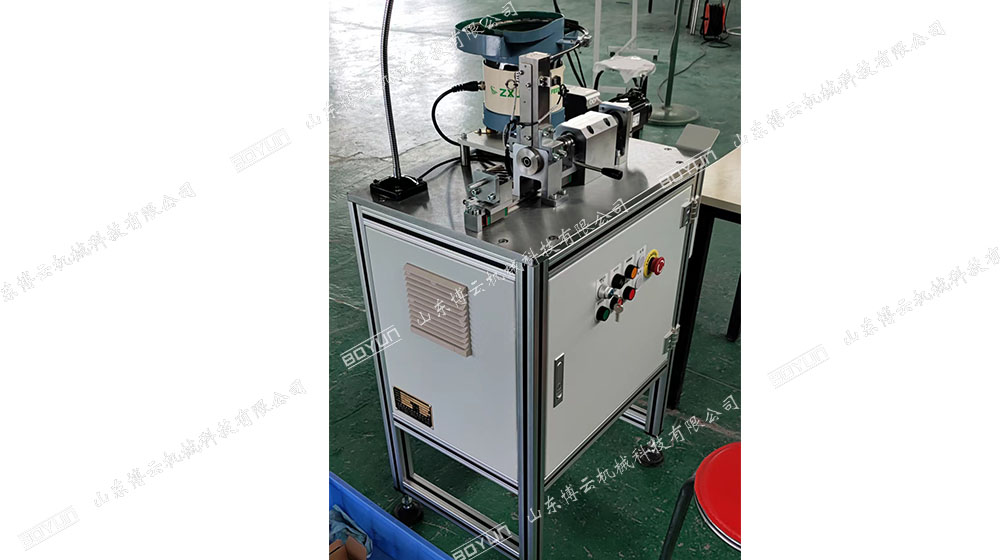 半自動滾針裝配機